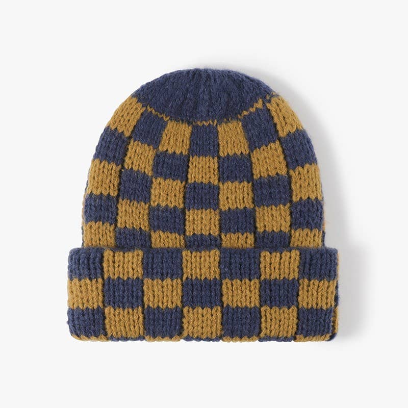 CHECKER SOFT PLUSH BEANIE HAT | 40BN917: Green JOSSLYN by wall to wall 