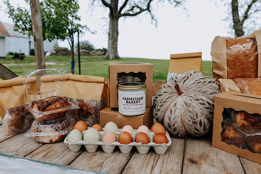 Farmstand Bakery Candle: 8 oz Candle Dirt Road Candle Co 