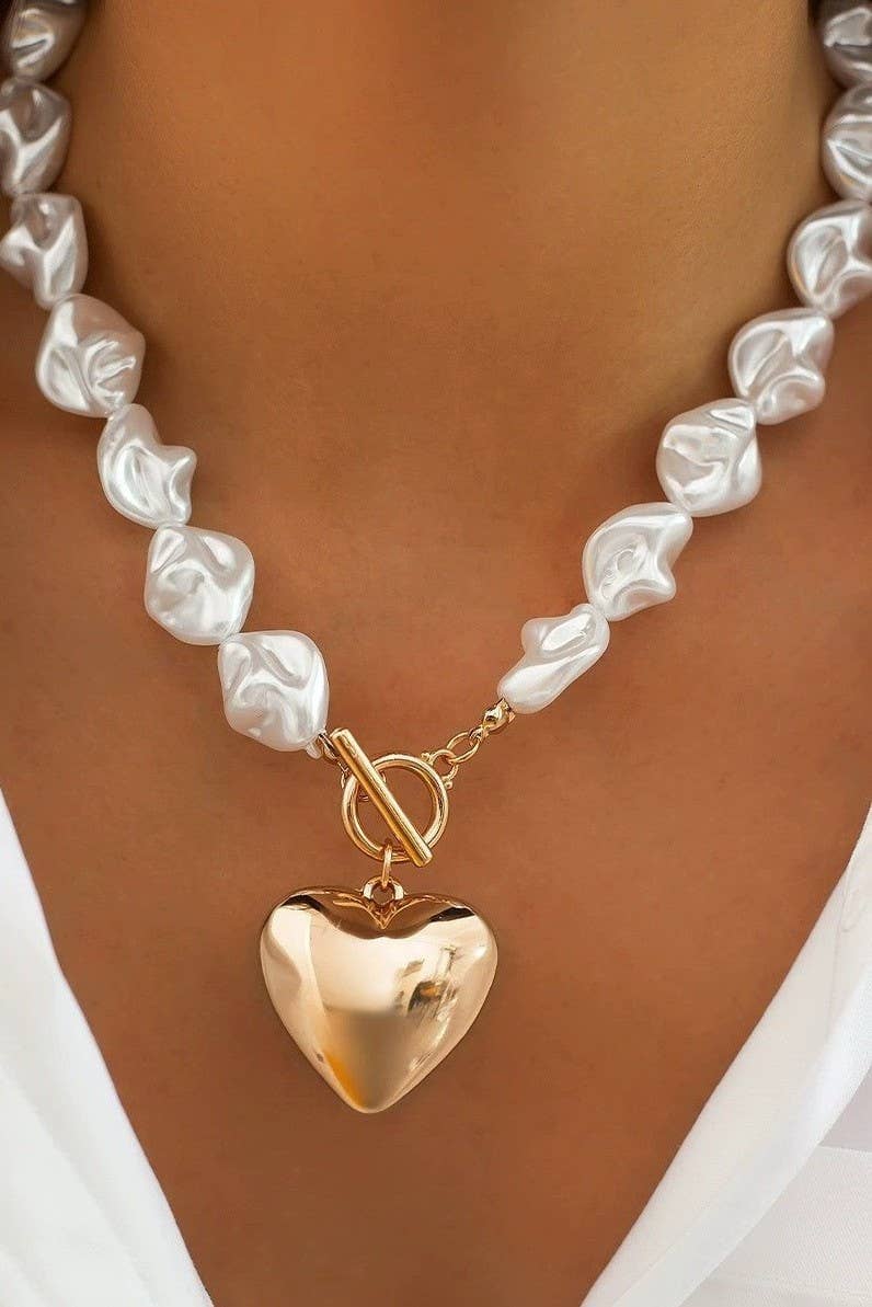 PEARL BEADED HEART CHARM TOGGLE NECKLACE | 40NK9466: GOLD JOSSLYN by wall to wall 