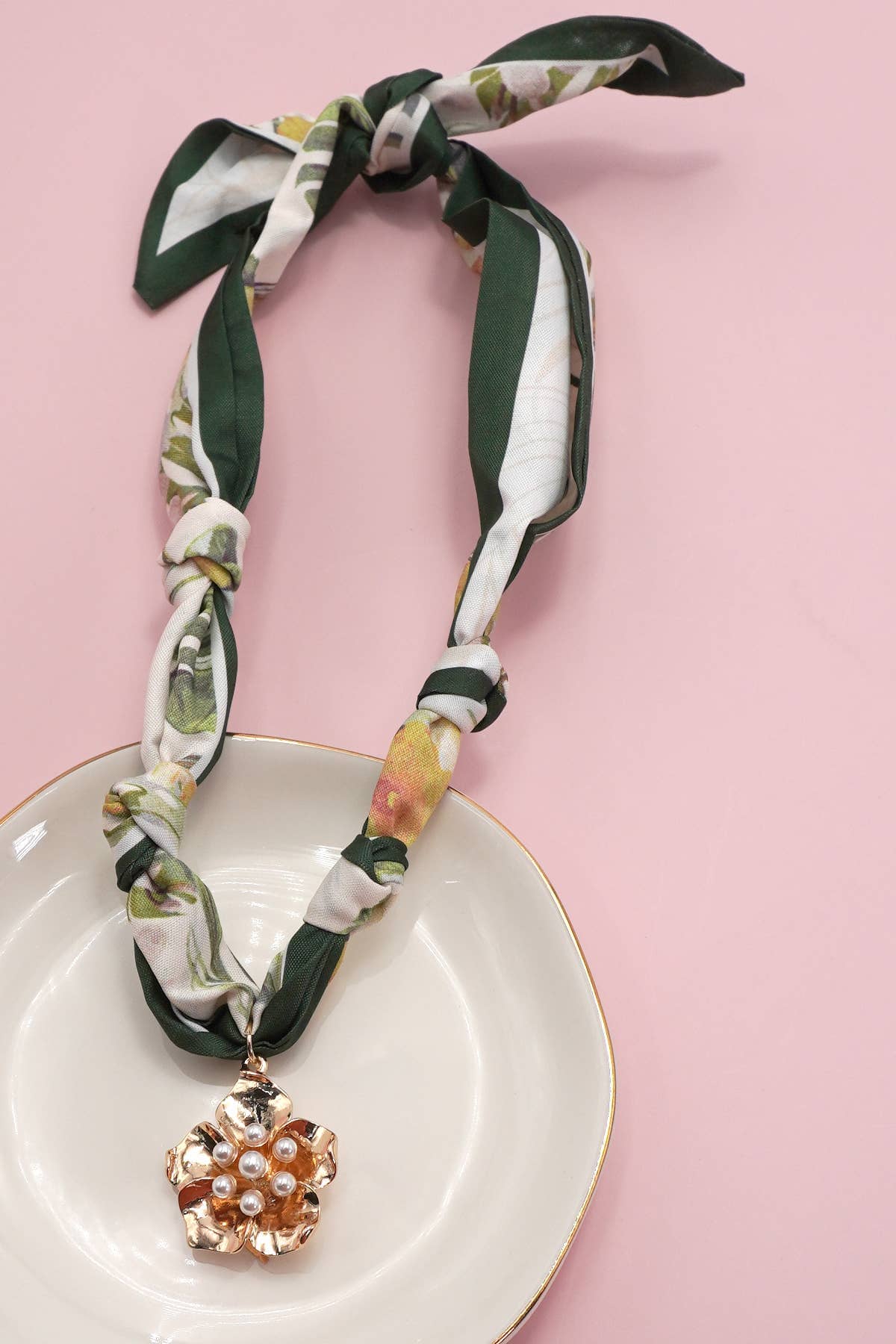 HANDMADE SCARF CHARM NECKLACE | 80N91790: F JOSSLYN by wall to wall 