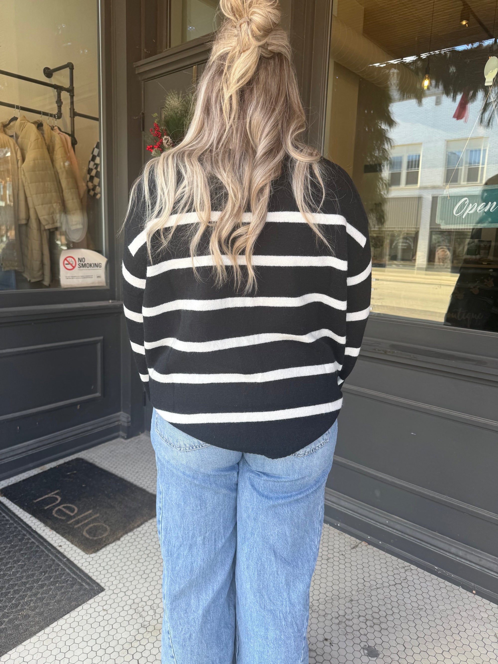 Black and Cream Striped Oversized Sweater Long sleeve HyFve 