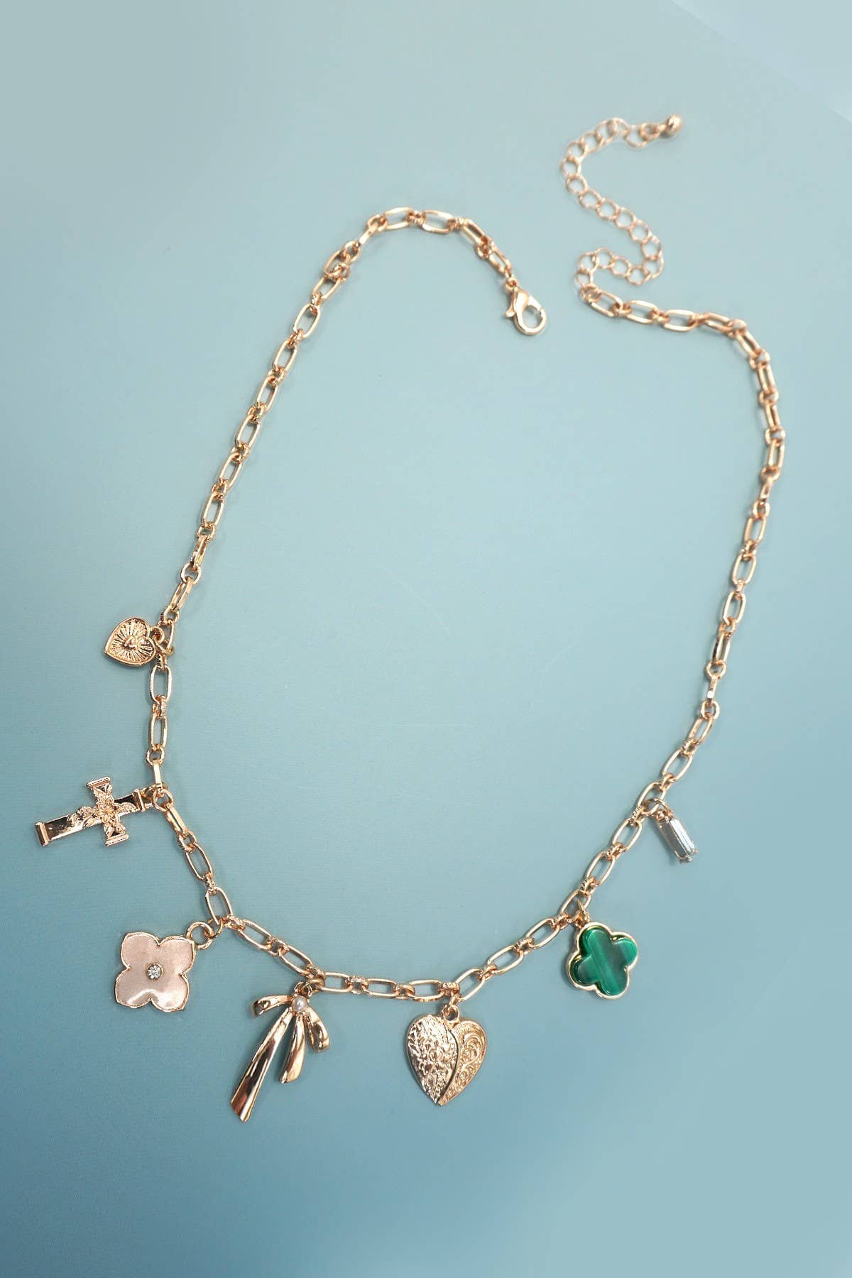 CHARM NECKLACE-GREEN CLOVER BOW CROSS HEART | 80N91991: GOLD JOSSLYN by wall to wall 