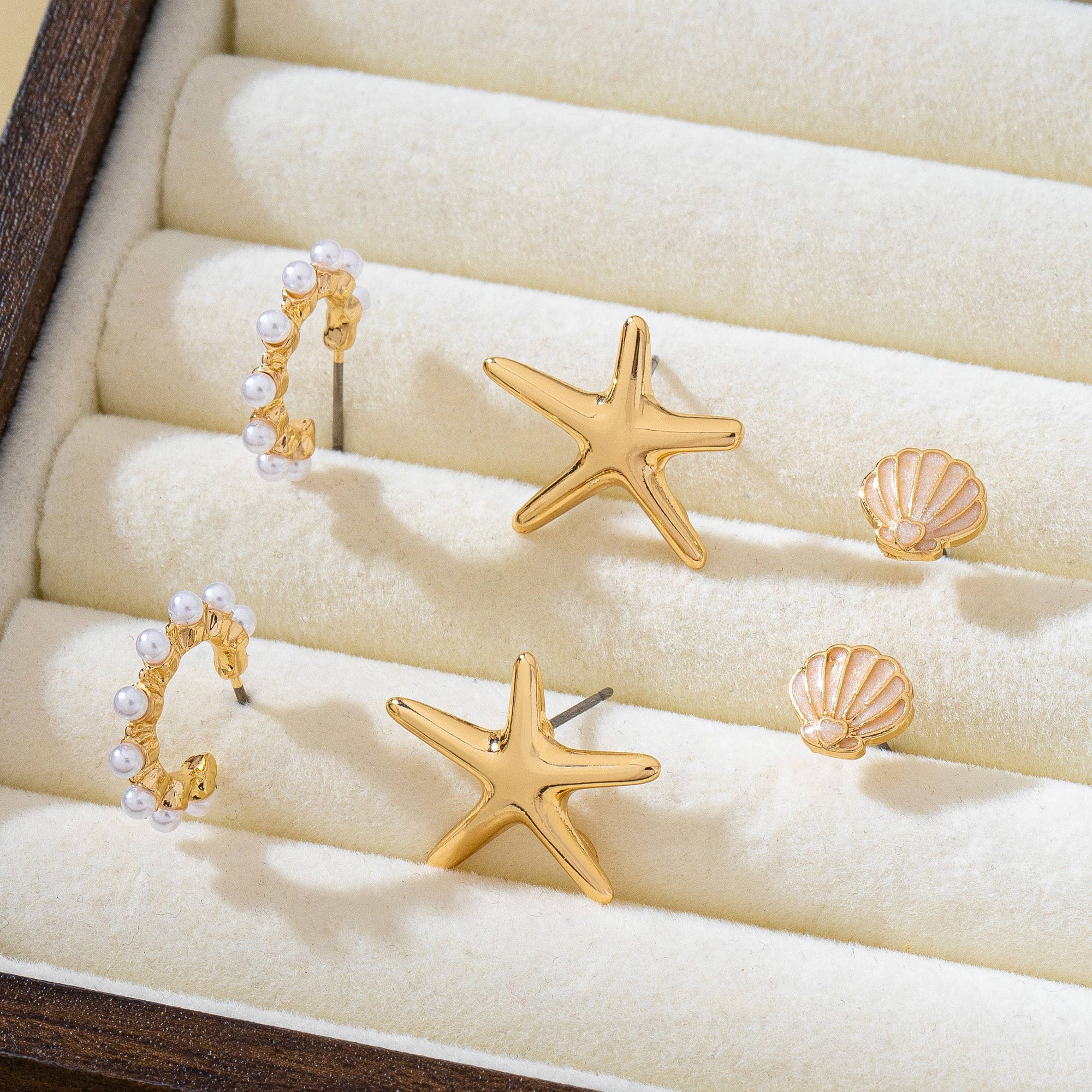 Nautical Shell Starfish Pearl Trio Earring Set | 80E62026: Gold JOSSLYN by wall to wall 