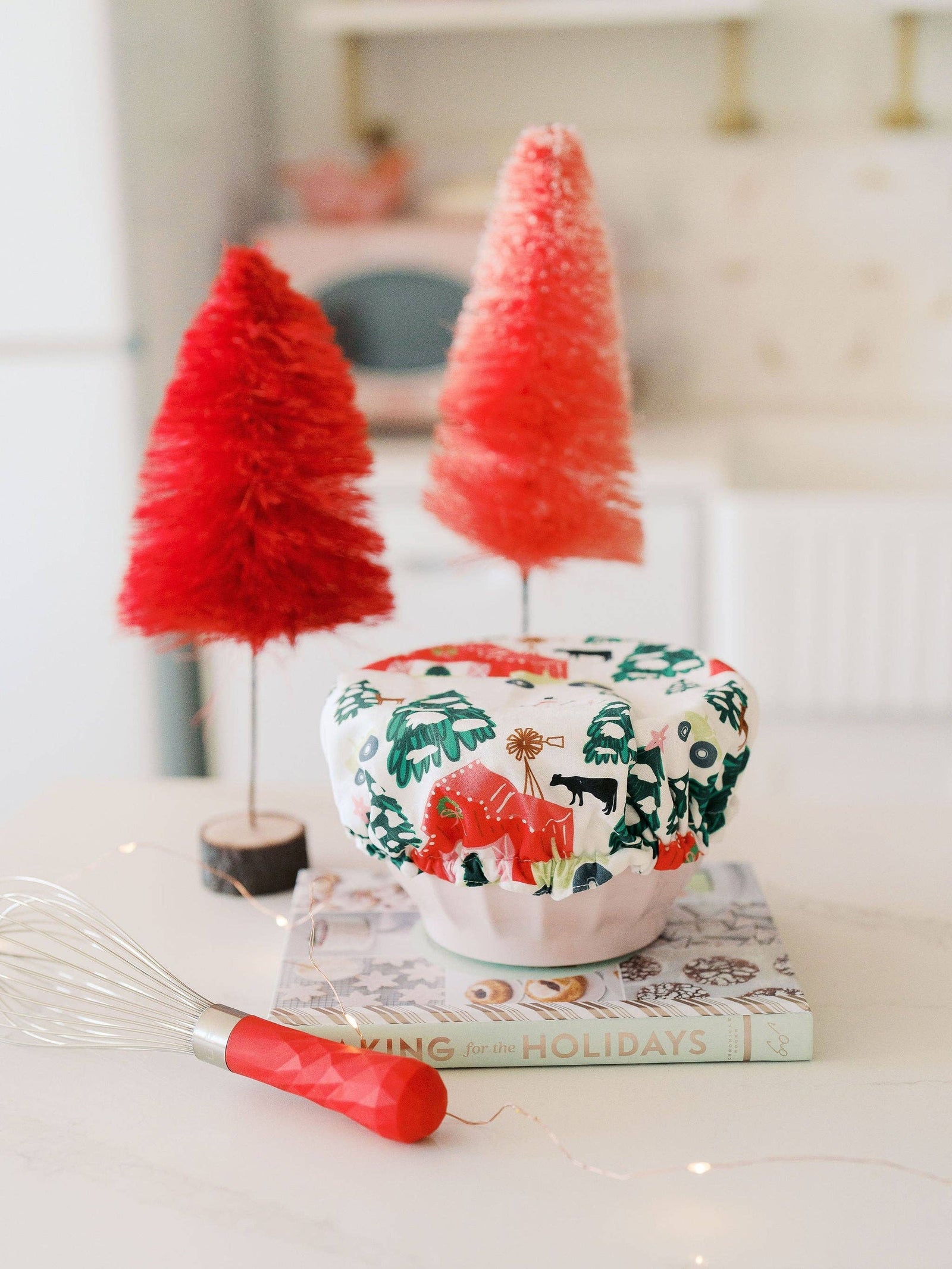 Festive Farm 7.5" Bowl Cover | Holiday Baking, Christmas Doe A Deer 