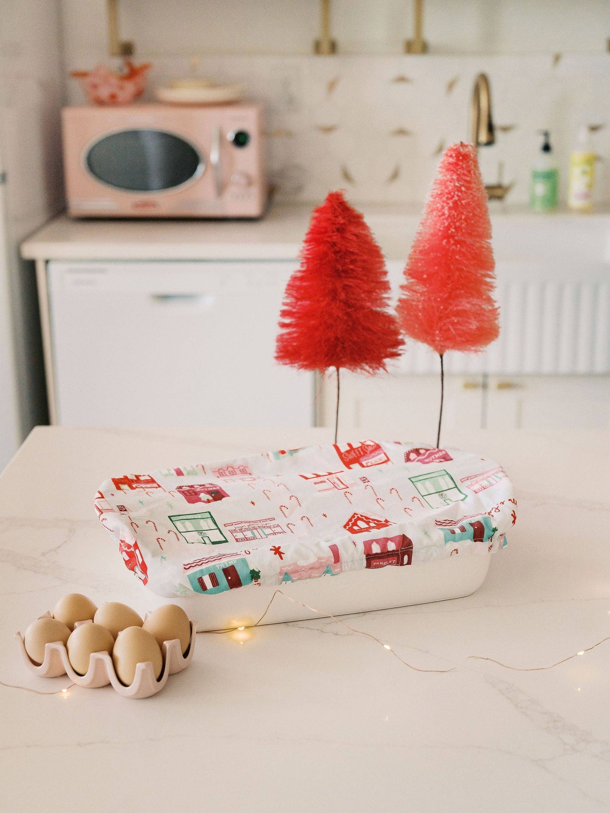 Christmas in the Village 10x14 Baking Dish Cover | Holiday Doe A Deer 