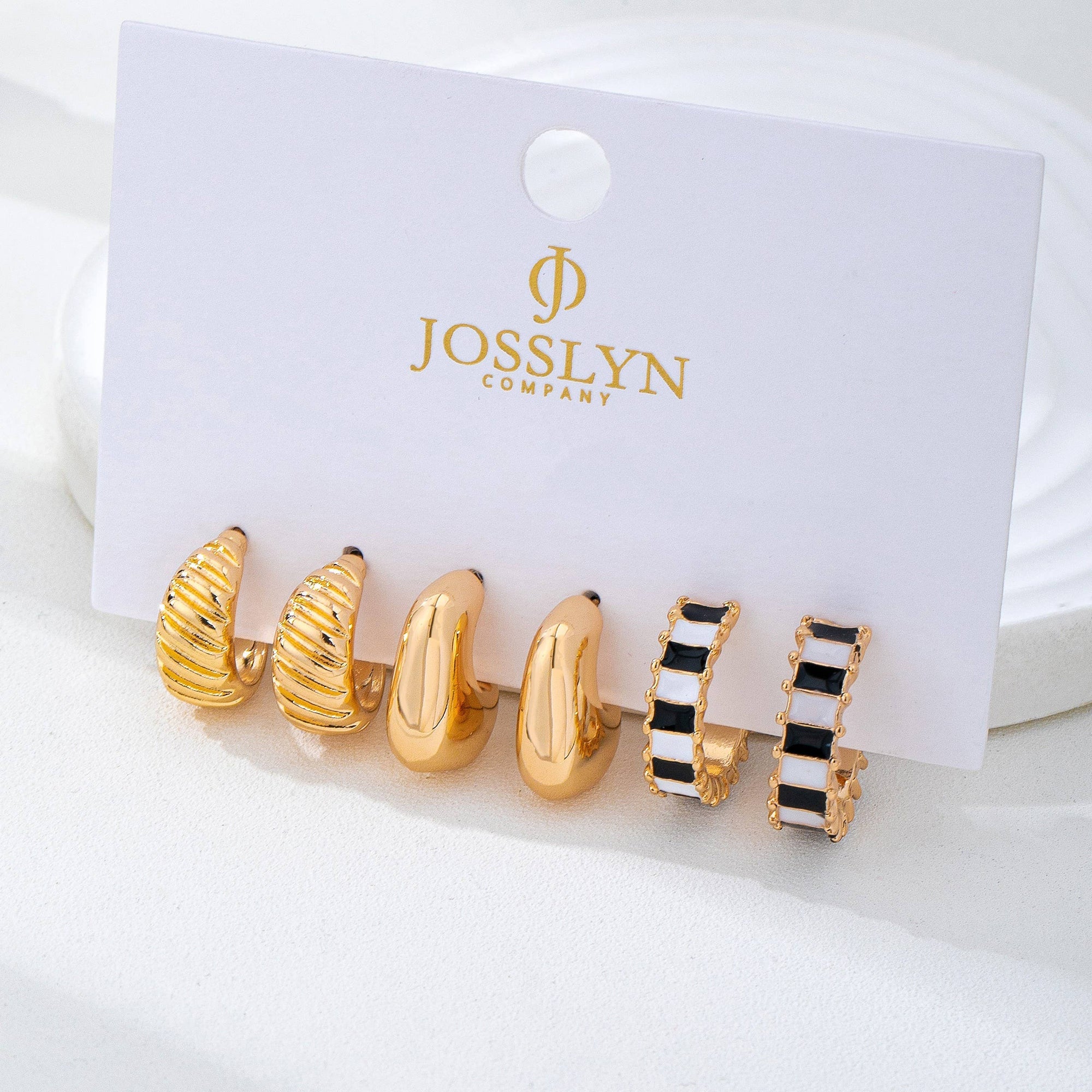 Checker Textured Huggie Hoop Trio Earrings | 80E62201: Gold JOSSLYN by wall to wall 