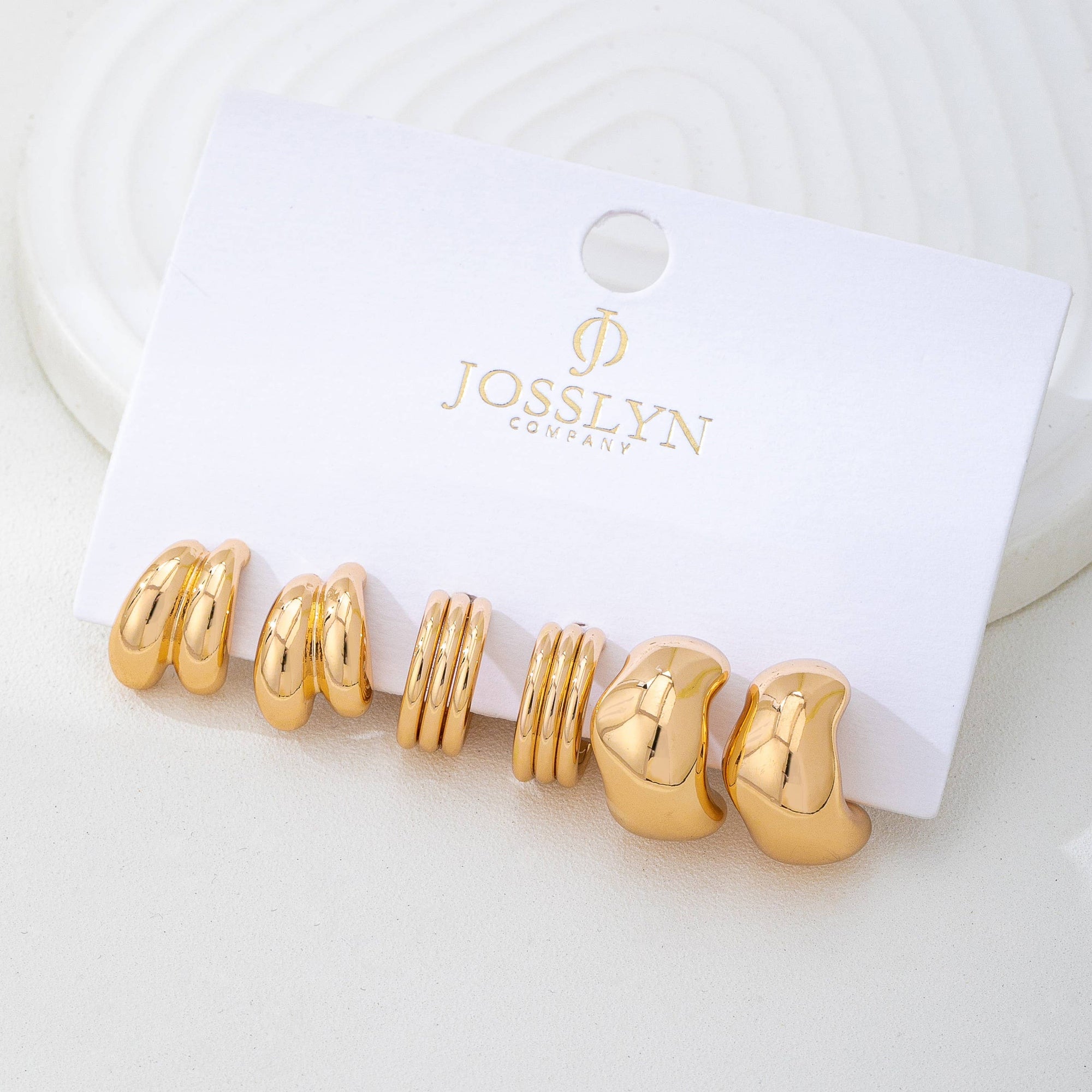 Sculptural Gold-Tone Hoop Earring Set | 80E62133: Gold JOSSLYN by wall to wall 