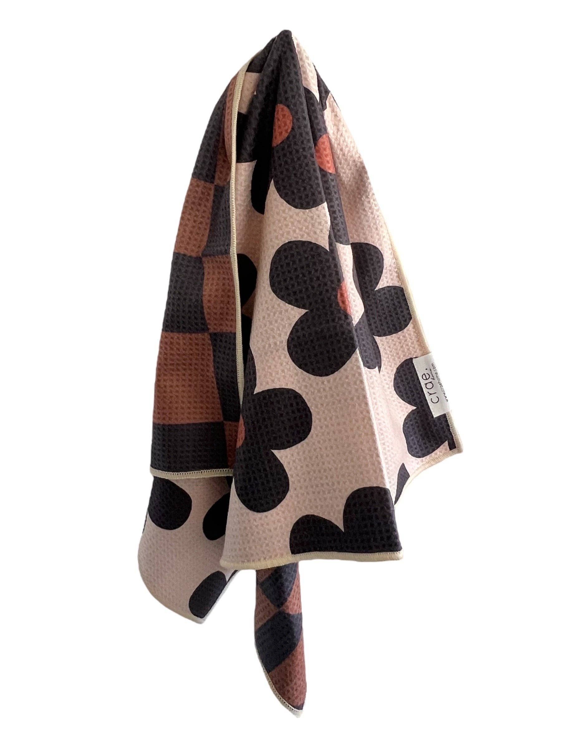 Bobbie: Reversible Hand Towel: Black/Brown/Cream / 19x29 in / Hand Towel Crae.Home 