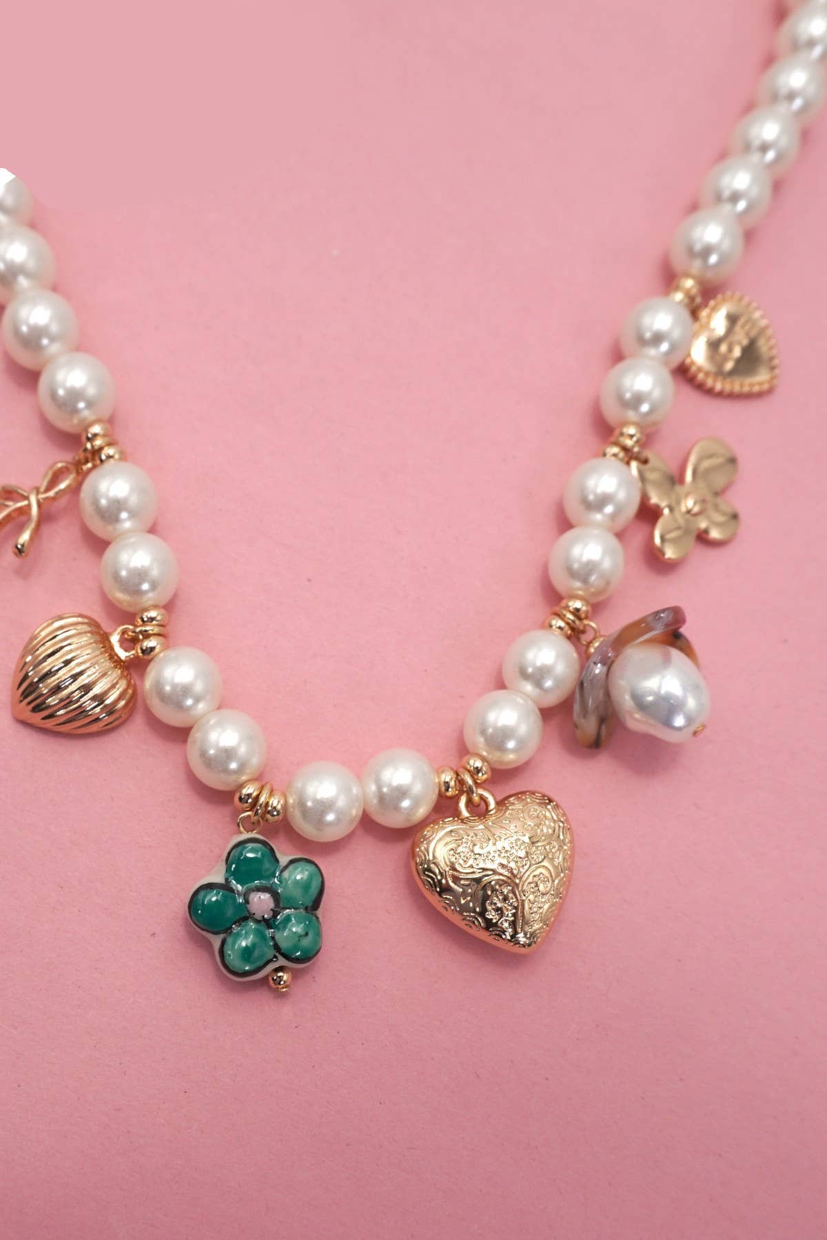 CHARM PEARL NECKLACE-HEART PORCELAIN FLOWER BOW | 80N92080: GOLD JOSSLYN by wall to wall 