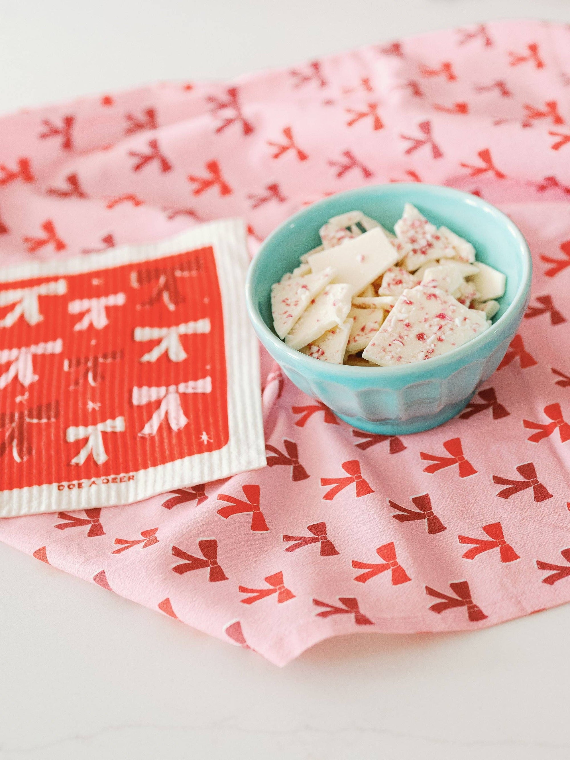 Tie a Bow Swedish Dishcloth | Holiday, Christmas Doe A Deer 