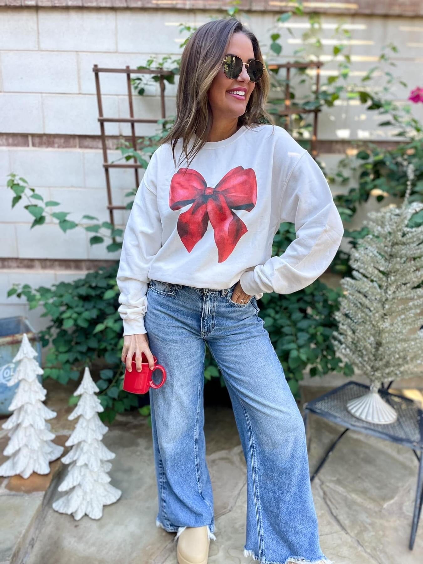 Ivory Bows Christmas Graphic Sweatshirt Long sleeve Oliver and Otis 