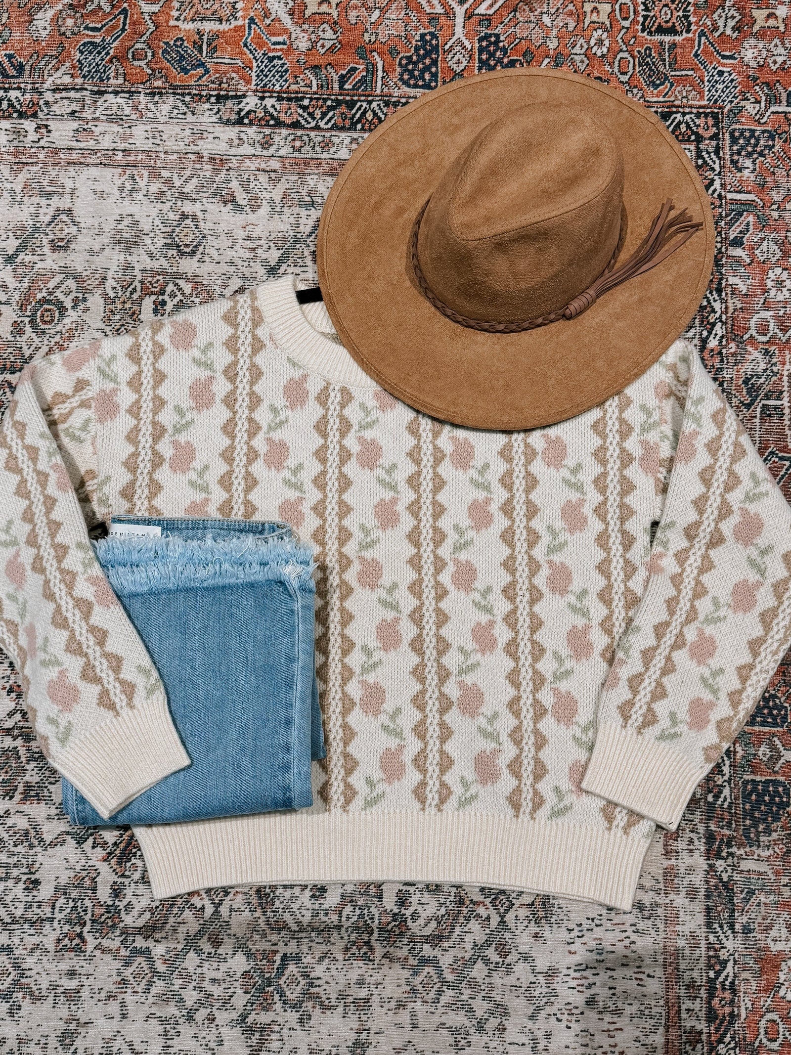 Floral Cream Sweater Long sleeve The Humming Arrow Boutique 