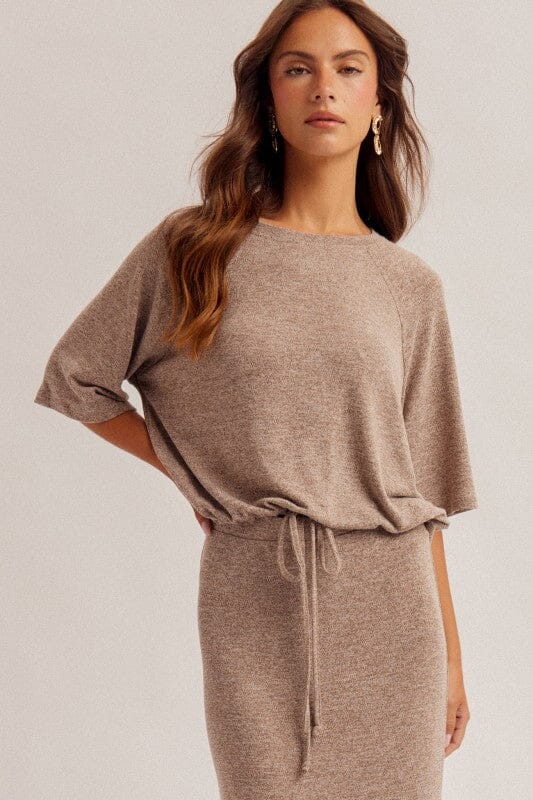 Ash Brown Raglan Sleeve Adjustable Hem Top Short sleeve Hem &amp; Thread 