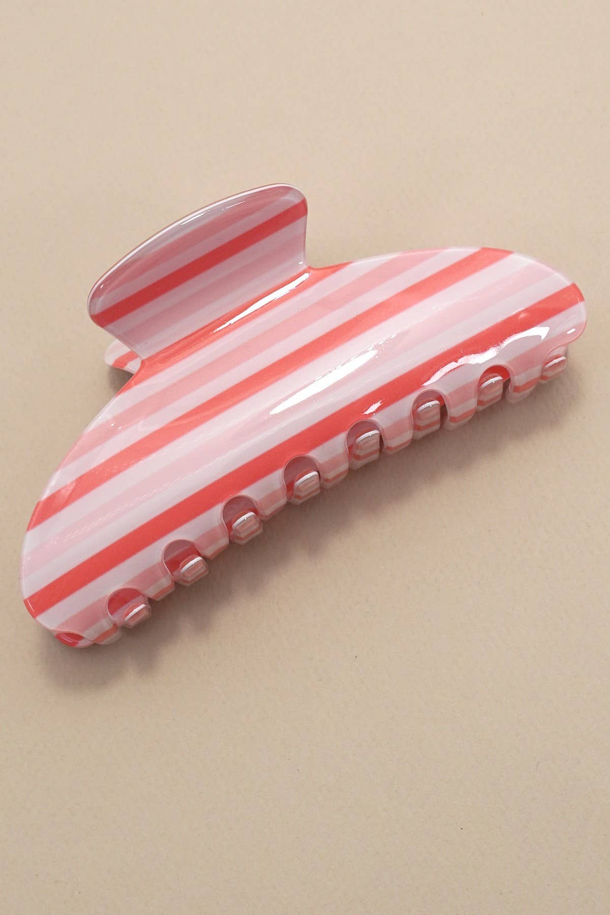 JUMBO STRIPE PLAID OVAL HAIR CLAW CLIPS | 40H1069: Blue JOSSLYN by wall to wall 