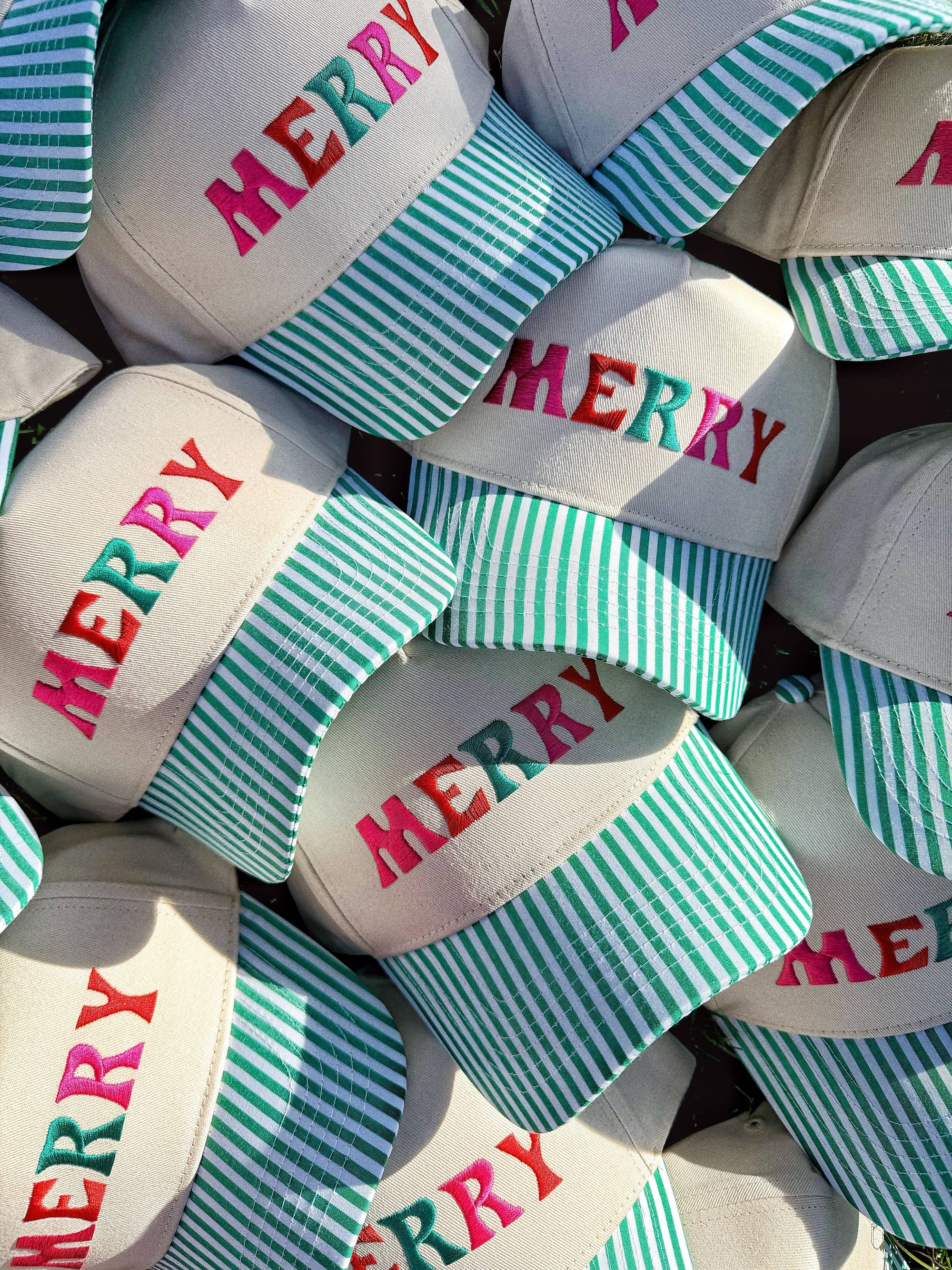 MERRY ♡ embroidered hat BFFS &amp; BABES 