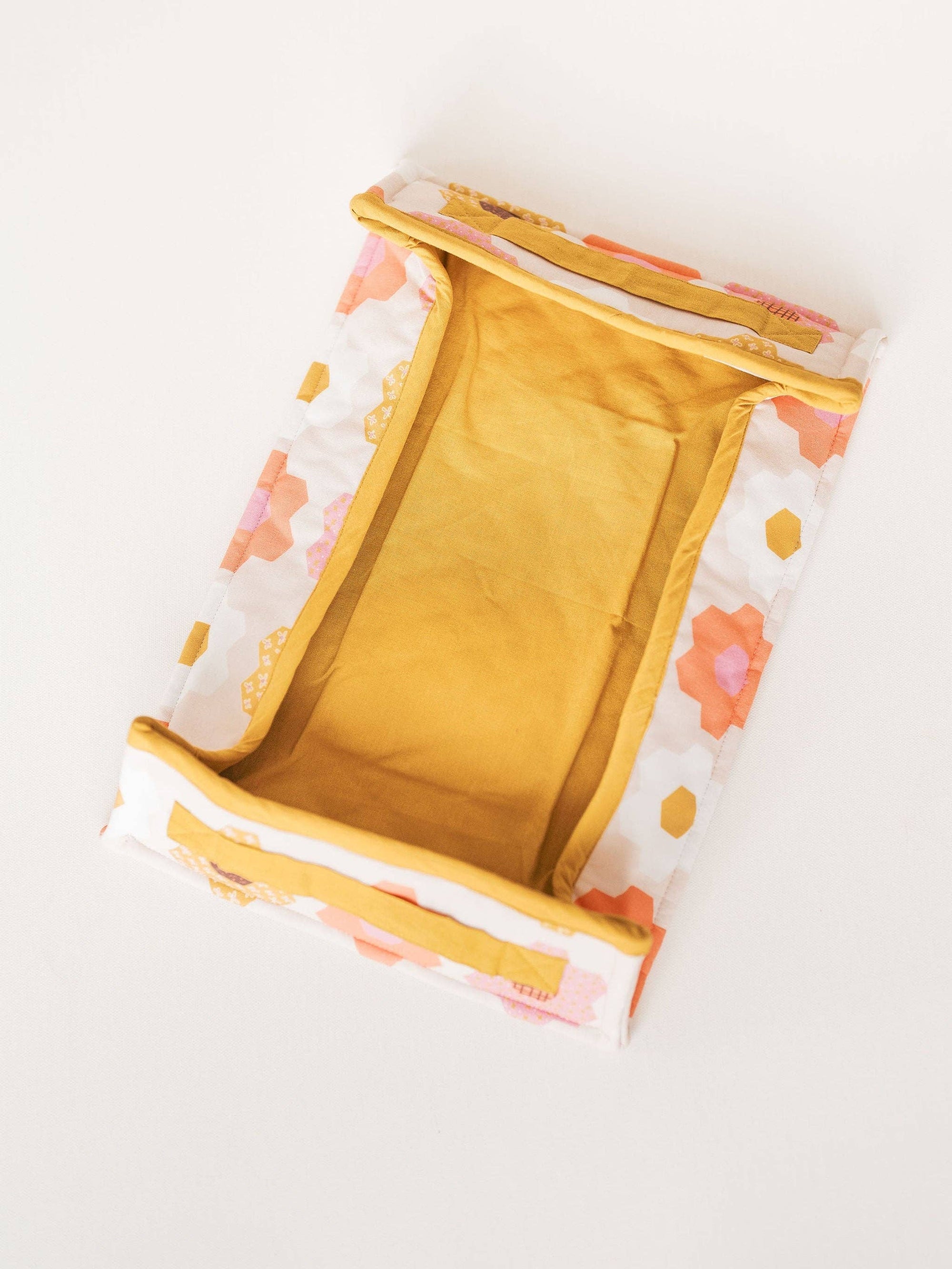 Flower Garden Casserole Carrier Doe A Deer 