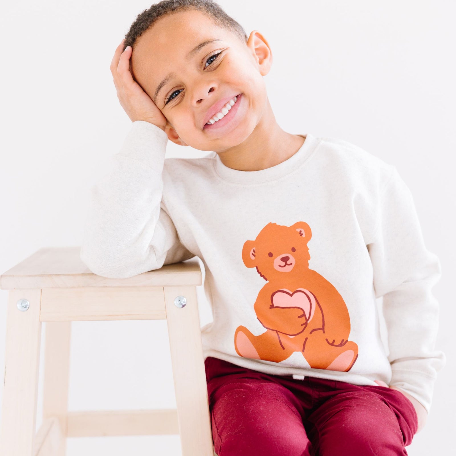Bear Holding Heart Valentines Day Kids sweatshirt : Grey / 3T Benny & Ray Apparel 