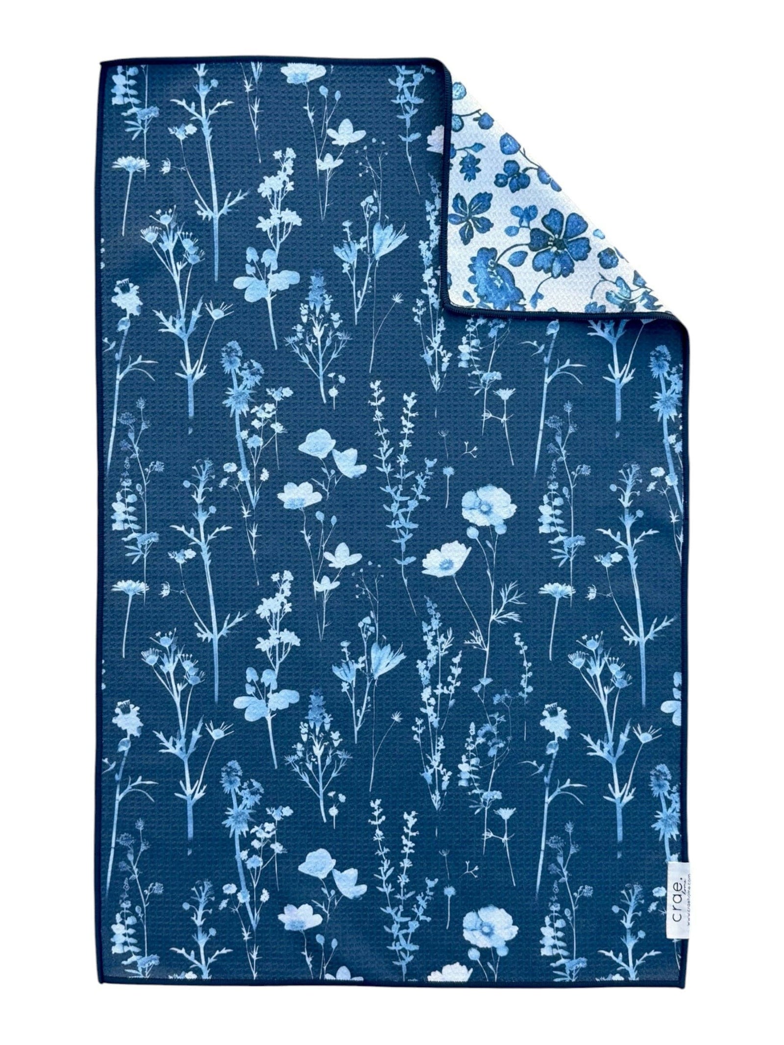 Blue Willow: Reversible Hand Towel: Blue/White / 19x29in Crae.Home 