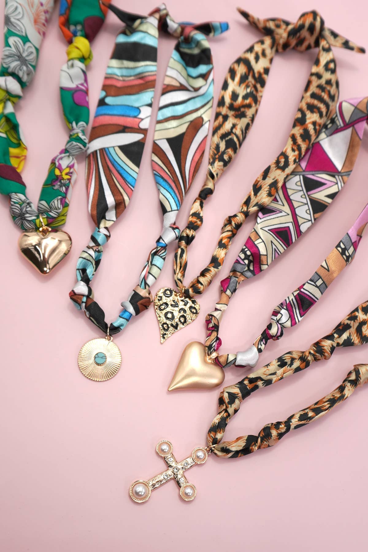 HANDMADE SCARF CHARM NECKLACE | 80N91790: L JOSSLYN by wall to wall 