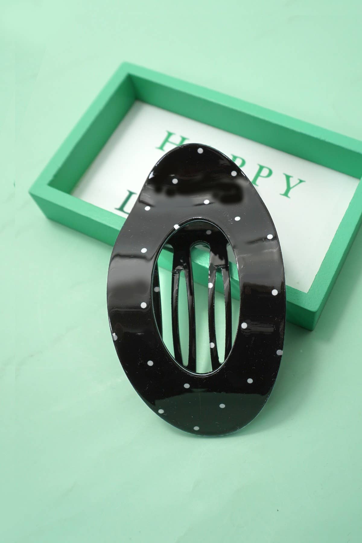 Jumbo Lay Flat Oval Hair Claw Clips Secure Styling | 40H1050: Black JOSSLYN by wall to wall 