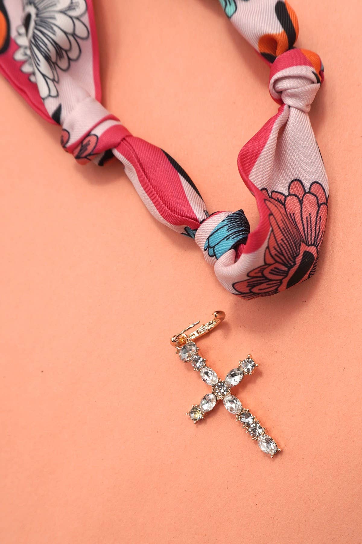 Handcrafted Scarf Interchangeable Charm Necklace | 80N92095: K JOSSLYN by wall to wall 