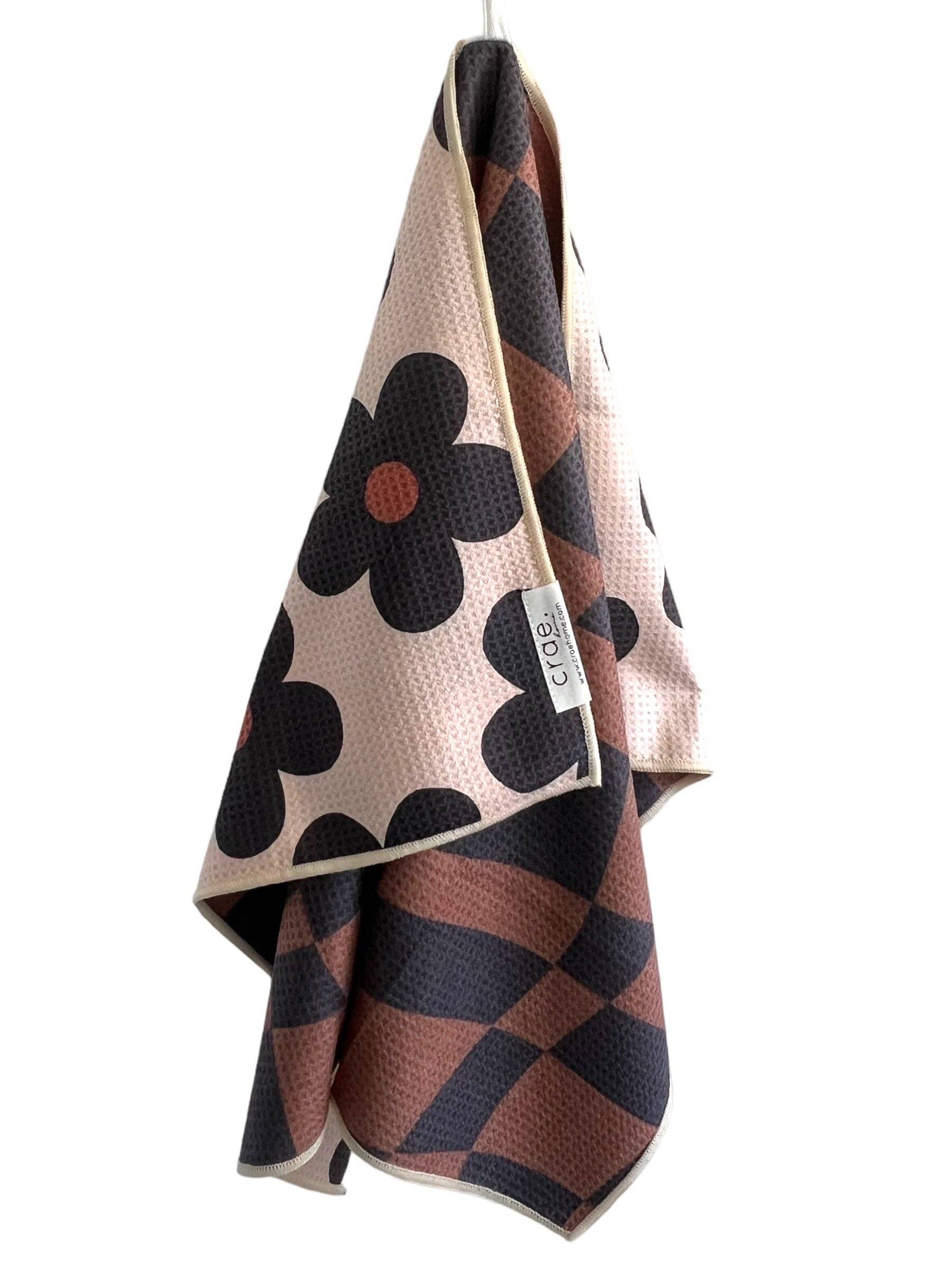 Bobbie: Reversible Hand Towel: Black/Brown/Cream / 19x29 in / Hand Towel Crae.Home 