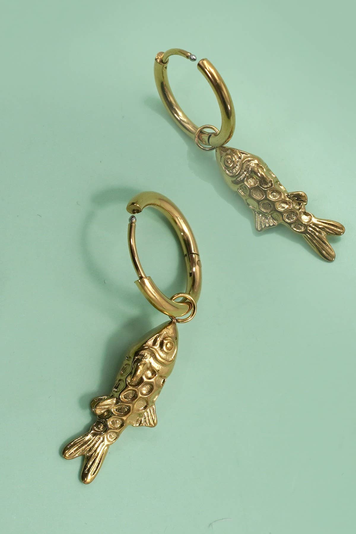 18K STAINLESS STEEL TARNISH FREE FISH EARRINGS | 40E395: GOLD JOSSLYN by wall to wall 