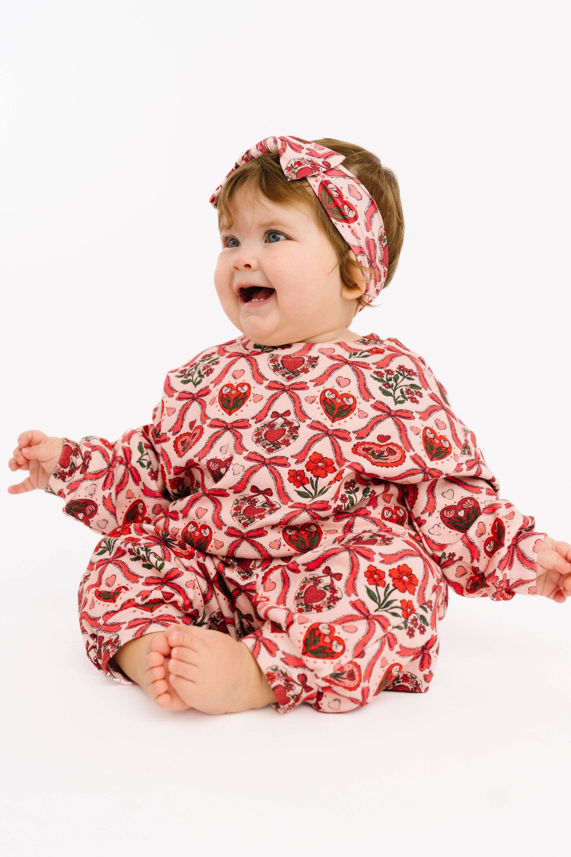 Sweetest Valentine Sweatsuit: 3T Little One Shop 