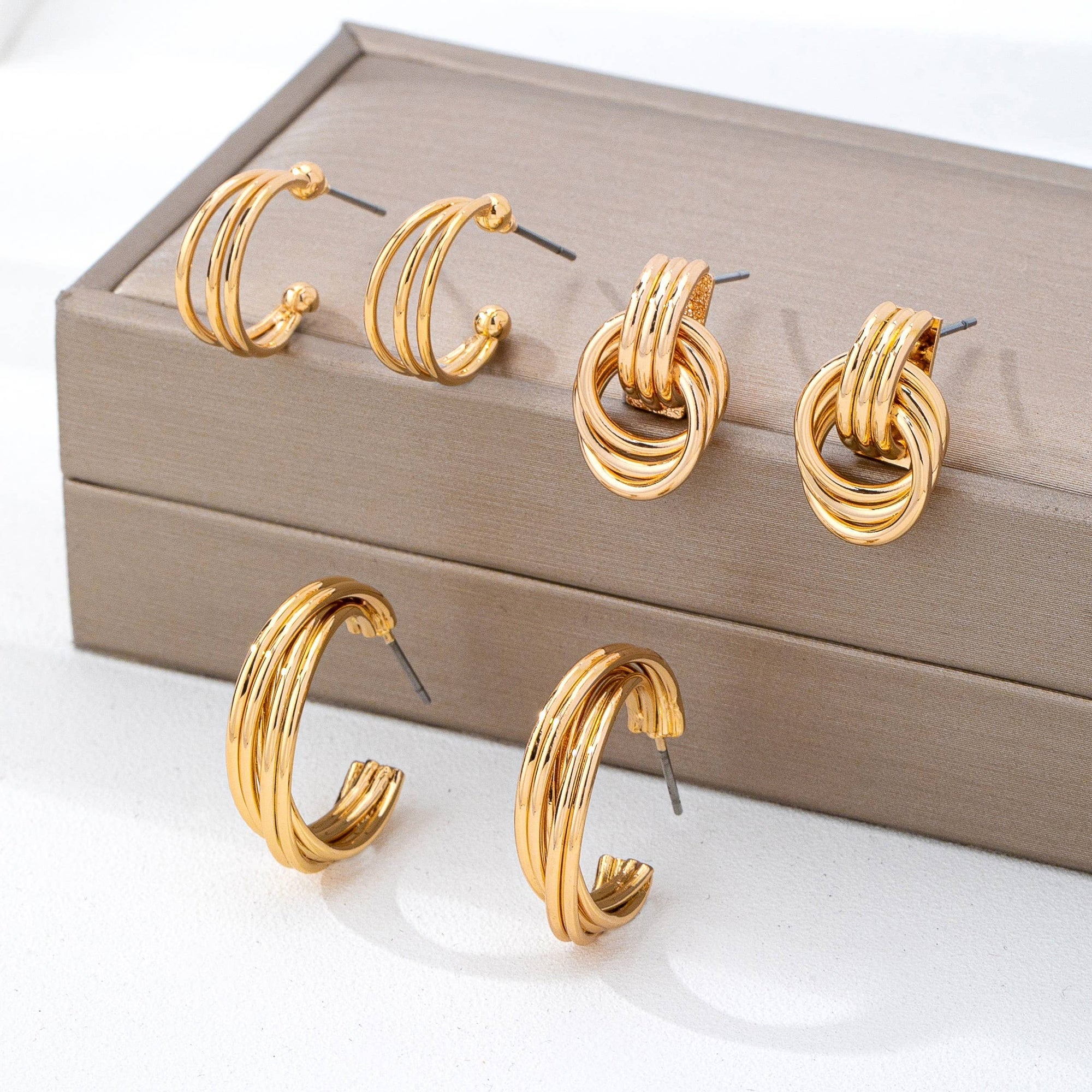 Curated Multi-Line Hoop Earring Set | 80E62143: Gold JOSSLYN by wall to wall 