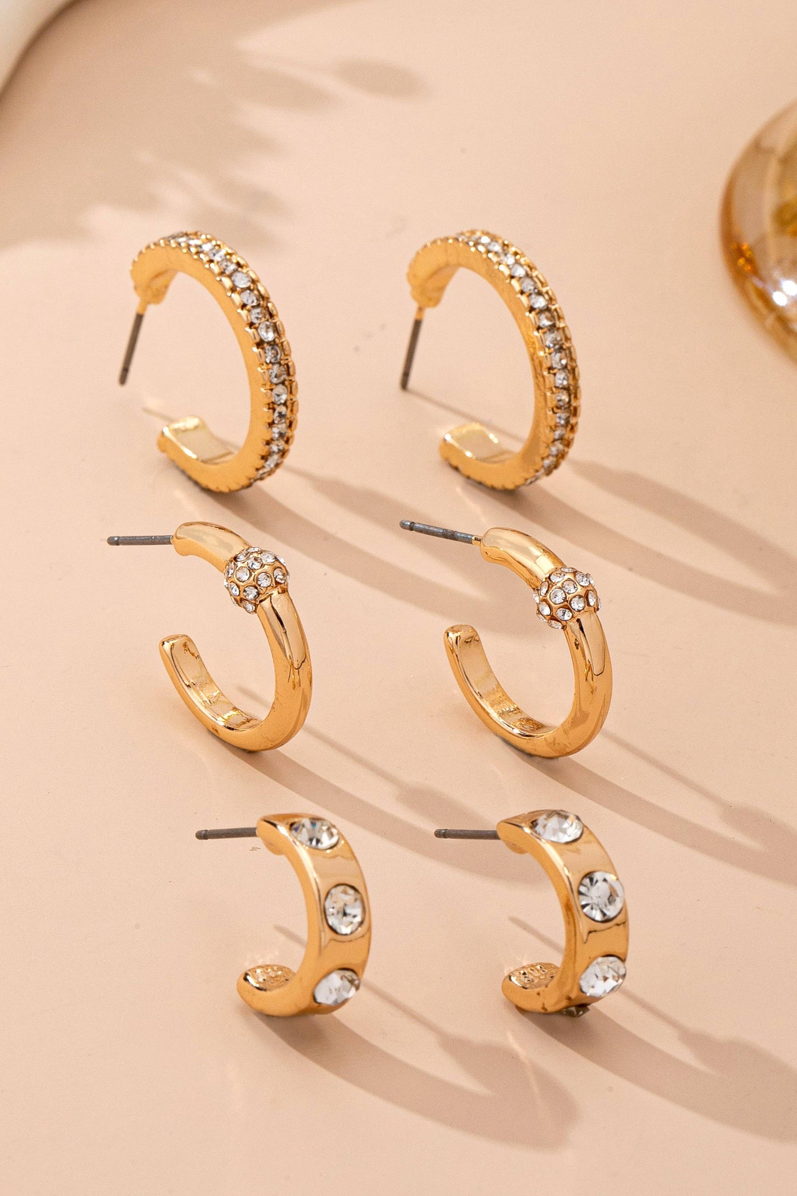 Gold-Tone Crystal Huggie Hoop Earring Set | 80E61880: SET JOSSLYN by wall to wall 