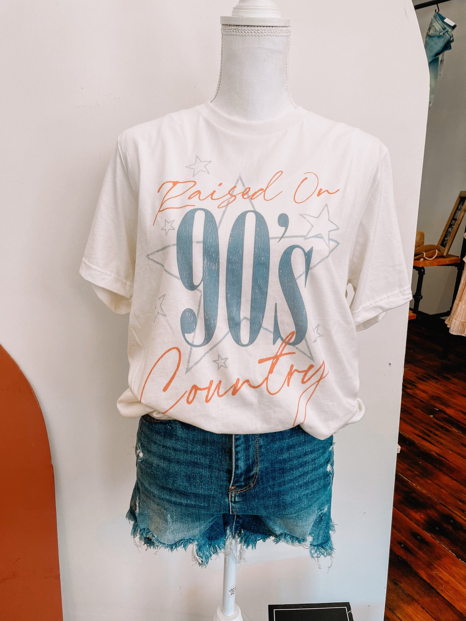 Raised On 90s Country Graphic Tee Short sleeve Golden Rose 