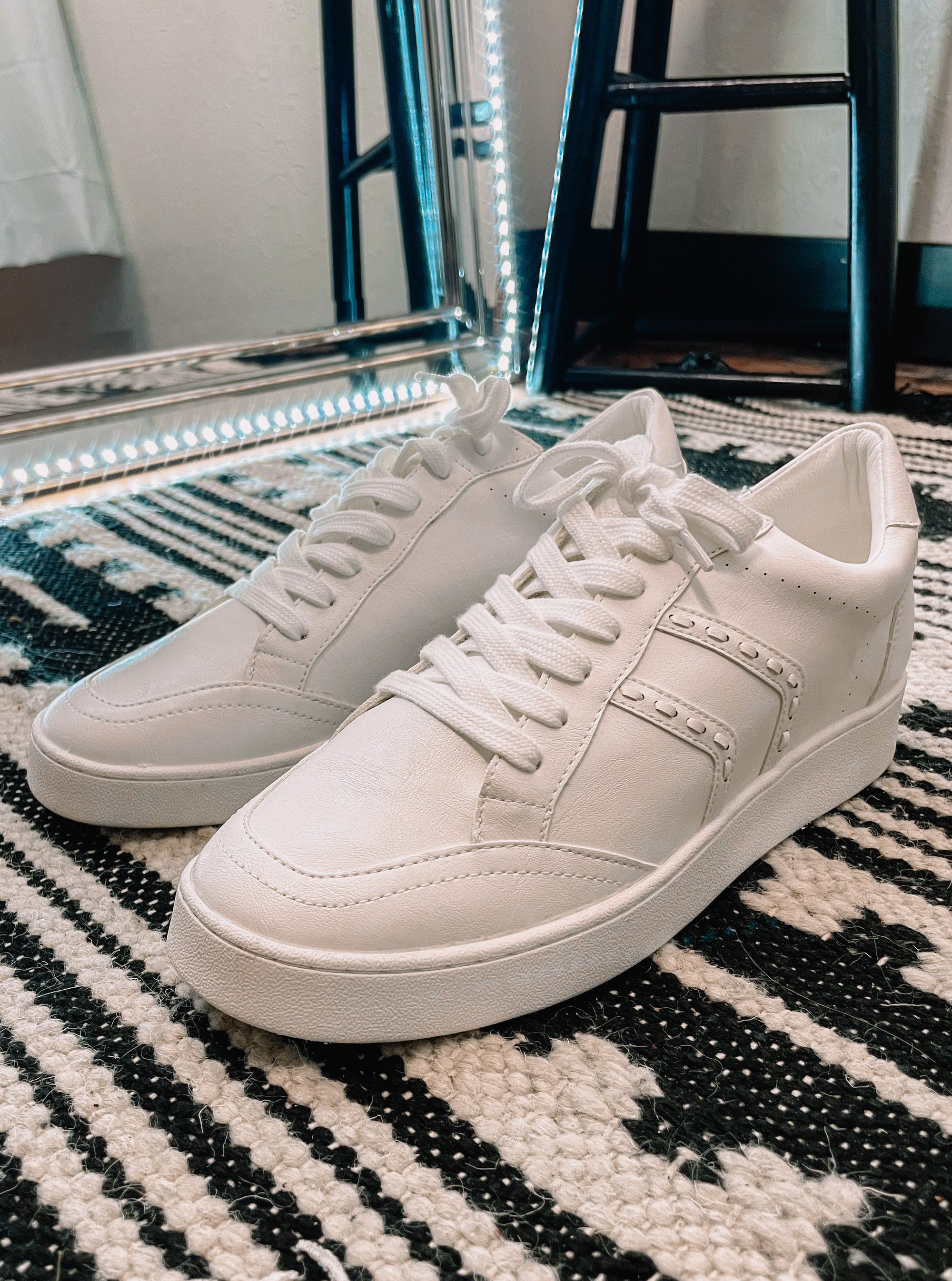 The Dallas Off White Sneakers Shoes KKE Originals 