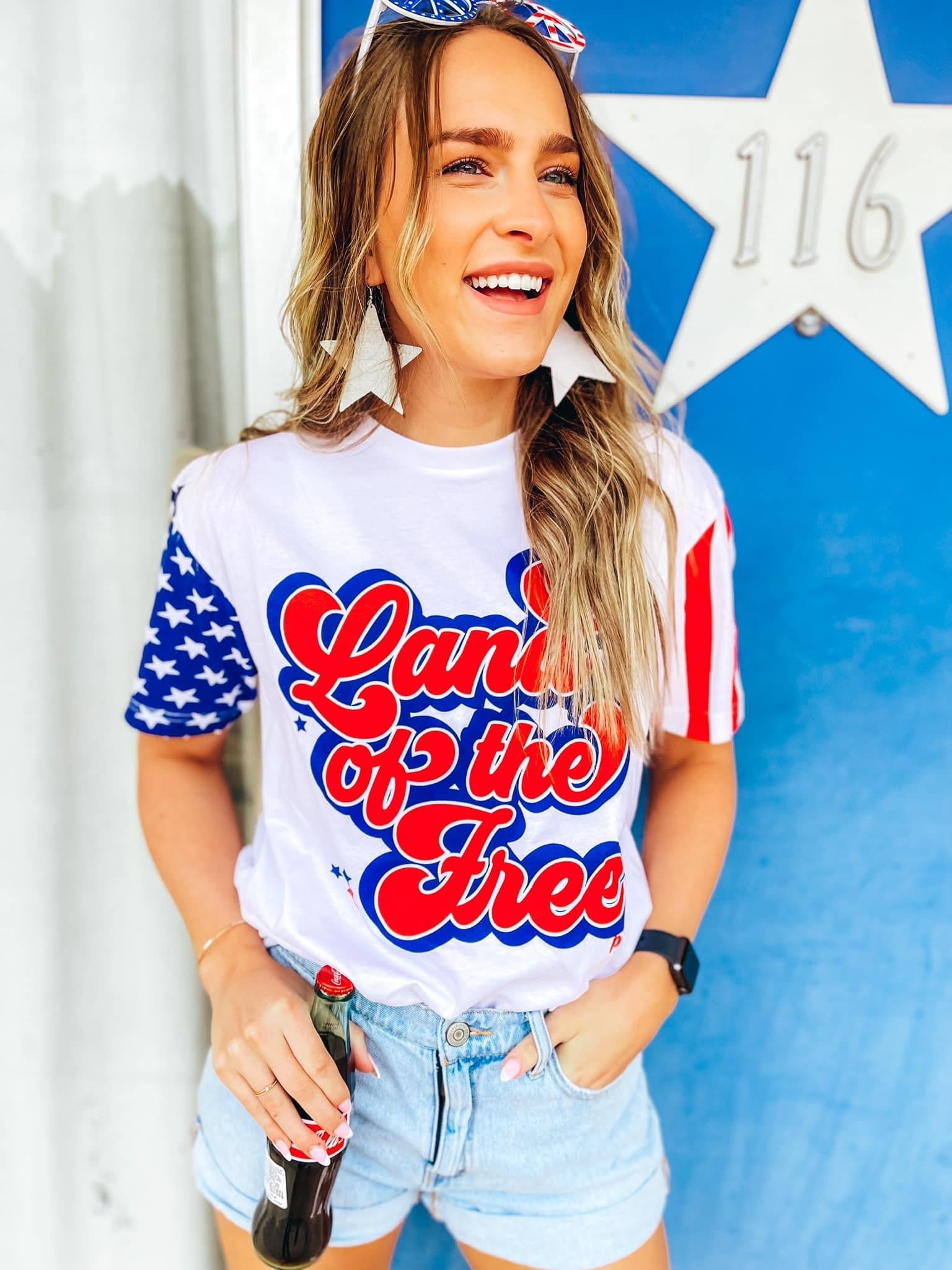 Land of the Free Graphic Tee Short sleeve PPTX 