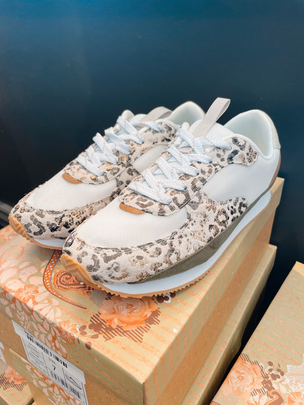 broderi hestekræfter fragment Cream Leopard Runner Sneakers - The Humming Arrow Boutique