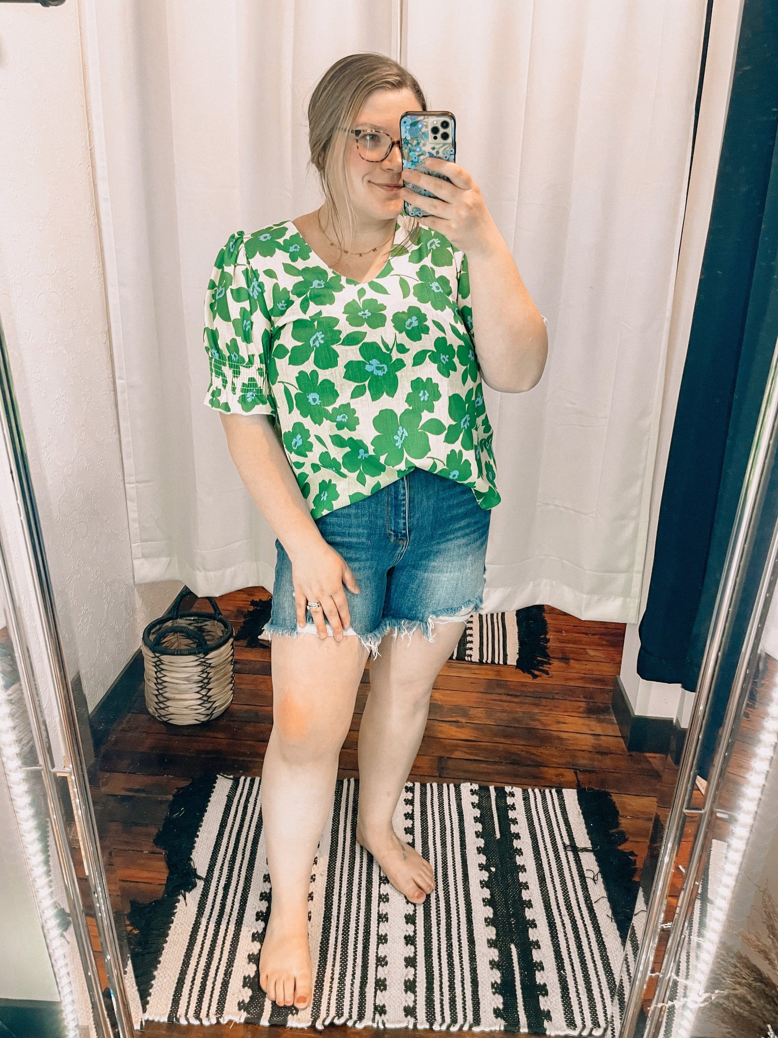 Kelly Green Floral Puff Sleeve Linen Blouse The Humming Arrow Boutique 