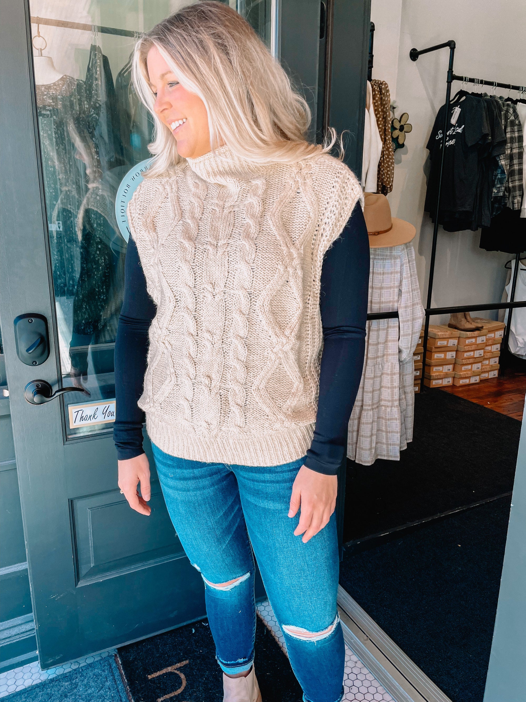 Beige Oversized Knit Turtleneck Sweater Vest Outerwear In Loom 