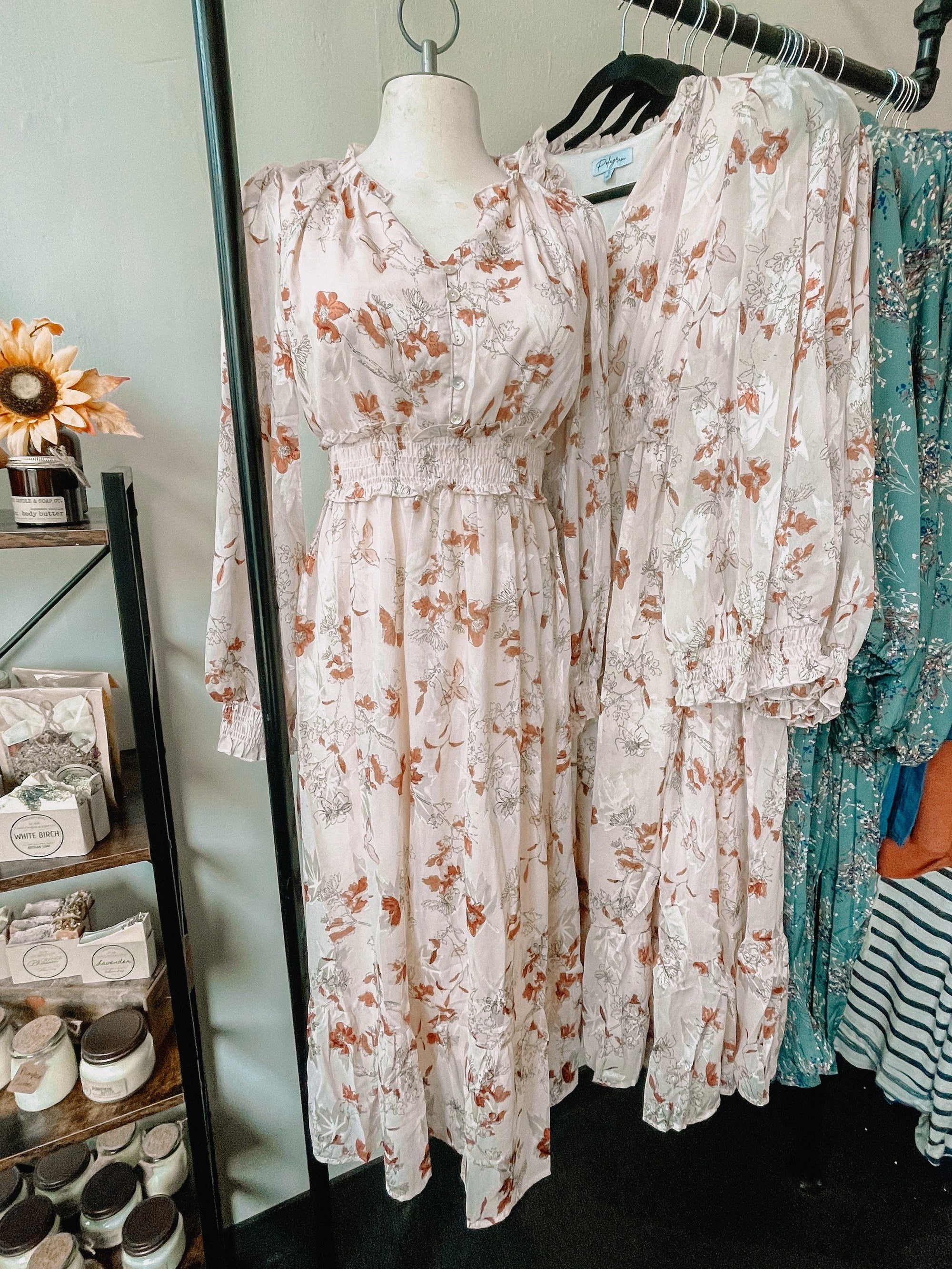 The Sadie Rust Floral Cream Dress Dress Polagram 